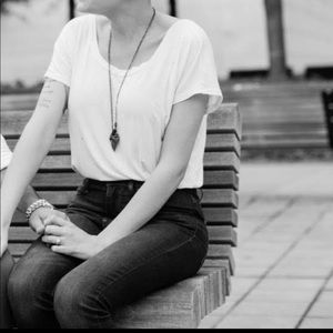 Size 27 High-waisted Levi Jeans!